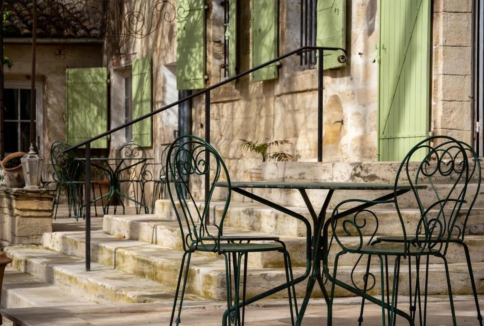 Bed & Breakfast Auberge De La Treille - Chambres D'Hotes Avignon