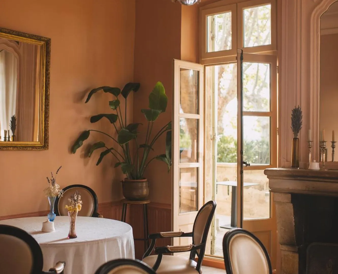 Auberge De La Treille - Chambres D'Hotes Avignon