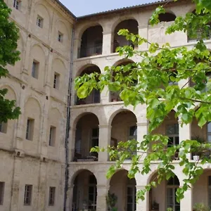  Appartement Clos Des Arts Suspendus